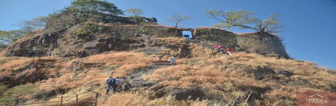 Book Online Tickets for Treks and Trails India - Karnala Fort Tr, Navi Mumba. About Karnala Fort Trek:
Karnala fort also called Funnel Hill is a hill fort in Raigad District about 10 km from Panvel city, 65km from Mumbai city, situated along the Mumbai-Goa highway. Currently, it is a protecte